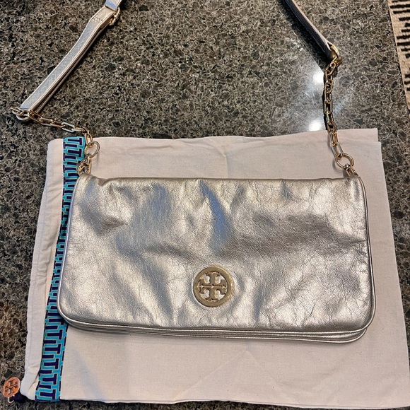 Tory Burch Handbags - Tory Burch Purse